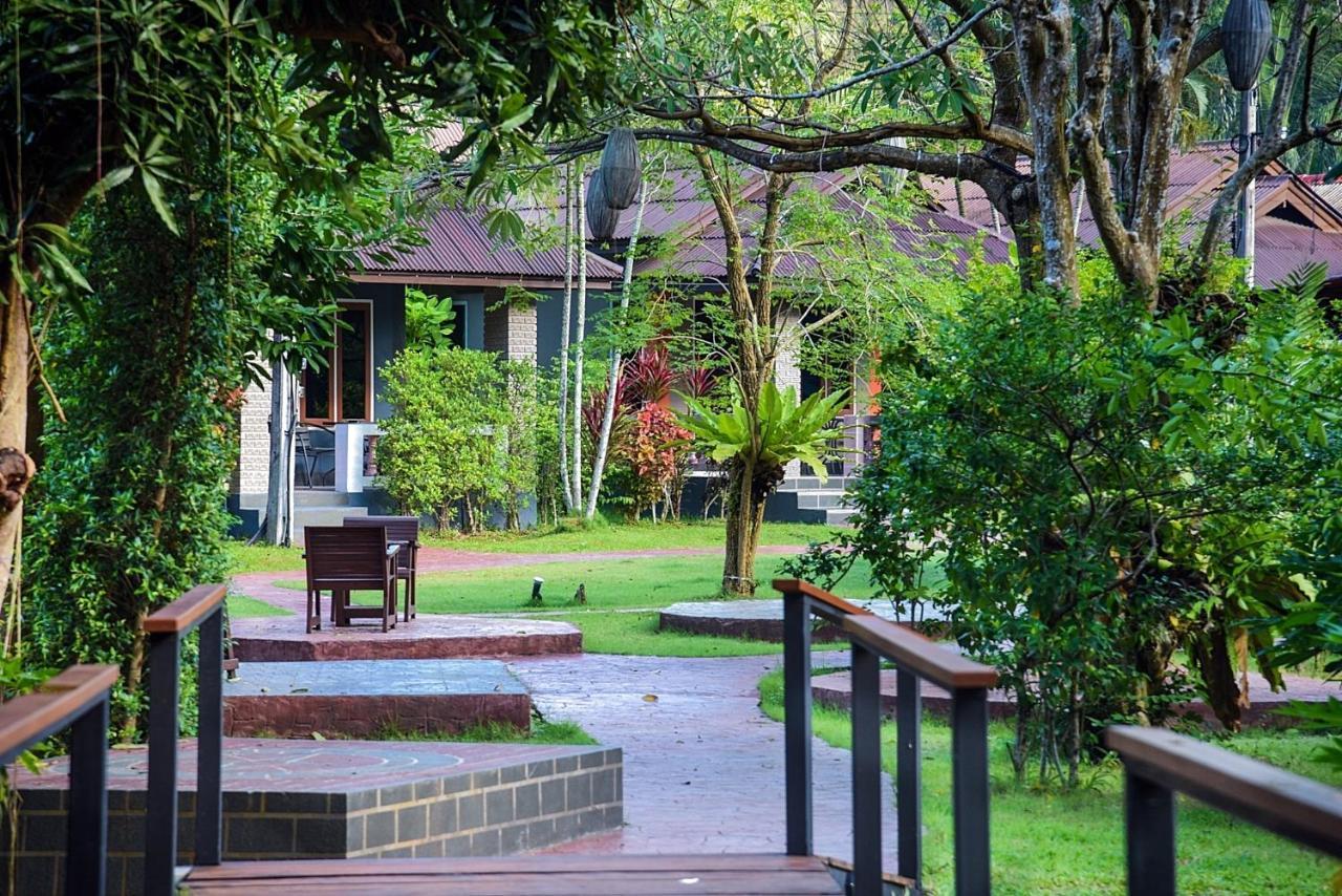 Frank Ao Nang Krabi Resort Bagian luar foto